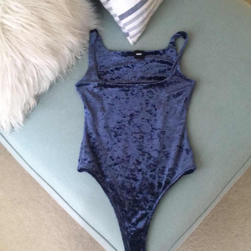 Crushed velvet leotard